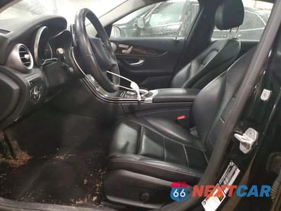 Zdjęcie 7 z 13 samochodu: 2015 MERCEDES-BENZ C 300 4MATIC VIN:55SWF4KB9FU092619 - miniatura