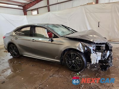 Czwarte zdjęcie samochodu z boku: 2025 TOYOTA CAMRY XSE VIN:4T1DAACK0SU630819 - miniatura