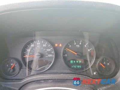 Zdjęcie 9 z 13 samochodu: 2012 JEEP COMPASS LATITUDE VIN:1C4NJCEA6CD634495 - miniatura