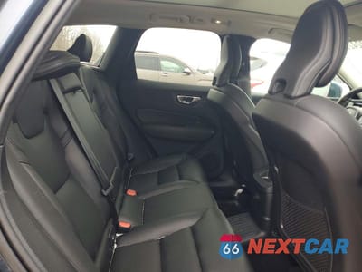 Zdjęcie 11 z 13 samochodu: 2023 VOLVO XC60 CORE VIN:YV4H60DV1P1393189 - miniatura