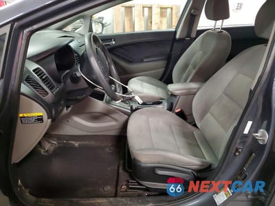 Zdjęcie 7 z 12 samochodu: 2016 KIA FORTE LX VIN:KNAFX4A60G5521214 - miniatura