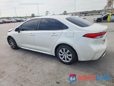 Drugie zdjęcie samochodu z przodu: 2021 TOYOTA COROLLA LE VIN:5YFEPMAE0MP202223 - miniatura