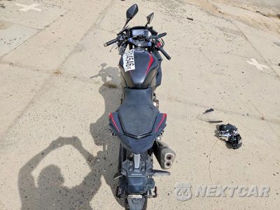 Zdjęcie 6 z 10 samochodu: 2021 HONDA CBR500 RA VIN:MLHPC6252M5201096 - miniatura