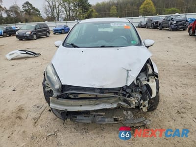 Piąte zdjęcie samochodu w środku: 2016 FORD FIESTA SE VIN:3FADP4EJ1GM180625 - miniatura