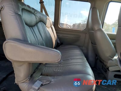 Zdjęcie 11 z 13 samochodu: 1999 GMC SAVANA G3500 VIN:1GJHG39F2X1028063 - miniatura