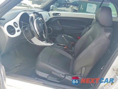 Zdjęcie 7 z 11 samochodu: 2018 VOLKSWAGEN BEETLE S VIN:3VW5DAAT5JM507156 - miniatura