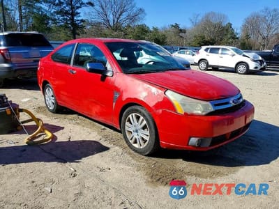 Czwarte zdjęcie samochodu z boku: 2008 FORD FOCUS SE VIN:1FAHP33N18W213920 - miniatura