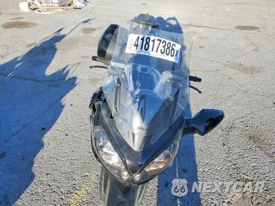 Piąte zdjęcie samochodu w środku: 2009 KAWASAKI ZG1400 B VIN:JKBZGNB159A010316 - miniatura