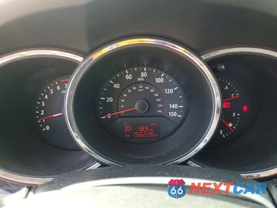 Zdjęcie 9 z 13 samochodu: 2011 KIA SORENTO LX VIN:5XYKT3A18BG040011 - miniatura