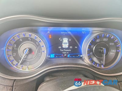 Zdjęcie 9 z 13 samochodu: 2022 CHRYSLER 300 TOURING L VIN:2C3CCADGXNH203793 - miniatura