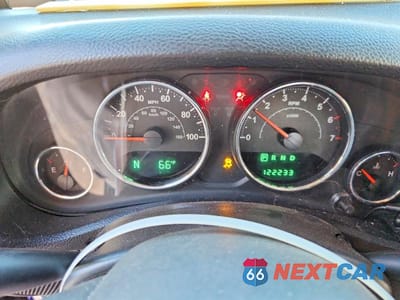 Zdjęcie 9 z 11 samochodu: 2014 JEEP WRANGLER UNLIMITED SAHARA VIN:1C4BJWEG1EL175250 - miniatura