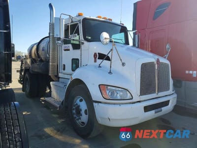 2017 KENWORTH CONSTRUCTION T270 2NKHHM6XXHM148452 - główne zdjęcie licytacji z USA - miniatura