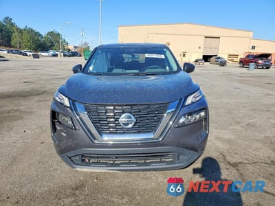 Piąte zdjęcie samochodu w środku: 2021 NISSAN ROGUE S VIN:5N1AT3AA4MC840030 - miniatura
