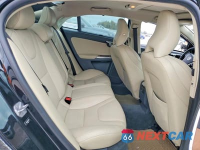 Zdjęcie 10 z 12 samochodu: 2016 VOLVO S60 PLATINUM VIN:LYV402FM6GB105727 - miniatura