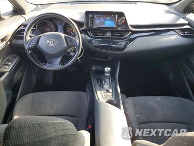 Zdjęcie 8 z 12 samochodu: 2018 TOYOTA C-HR XLE VIN:NMTKHMBX2JR053492 - miniatura