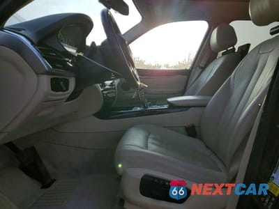 Zdjęcie 7 z 13 samochodu: 2015 BMW X5 XDRIVE35D VIN:5UXKS4C56F0N10863 - miniatura