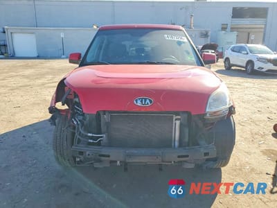 Piąte zdjęcie samochodu w środku: 2010 KIA SOUL + VIN:KNDJT2A21A7117392 - miniatura