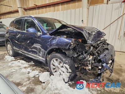 Czwarte zdjęcie samochodu z boku: 2011 VOLKSWAGEN TOUAREG V6 TDI VIN:WVGFK9BP9BD007393 - miniatura