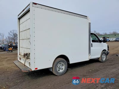 Trzecie zdjęcie samochodu z tyłu: 2014 CHEVROLET EXPRESS G3500 VIN:1GB0G2CG8E1189244 - miniatura