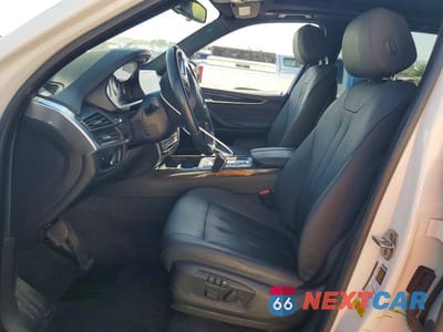 Zdjęcie 7 z 12 samochodu: 2017 BMW X5 SDRIVE35I VIN:5UXKR2C39H0W43697 - miniatura