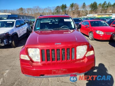 Piąte zdjęcie samochodu w środku: 2010 JEEP LIBERTY SPORT VIN:1J4PN2GK6AW118498 - miniatura