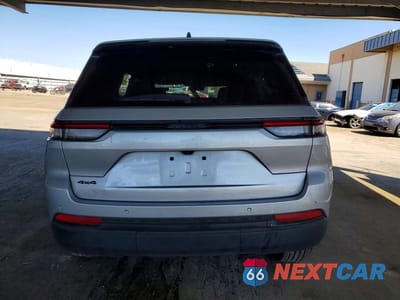 Zdjęcie 6 z 13 samochodu: 2025 JEEP GRAND CHEROKEE LAREDO VIN:1C4RJHAG0SC317616 - miniatura