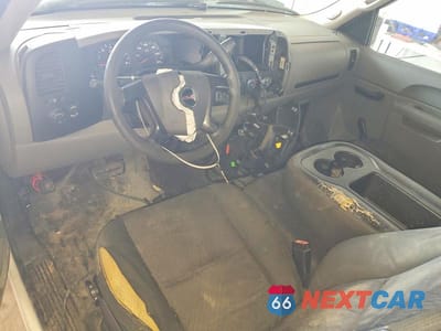 Zdjęcie 8 z 12 samochodu: 2011 GMC SIERRA C1500 VIN:1GTR1TEXXBZ101119 - miniatura
