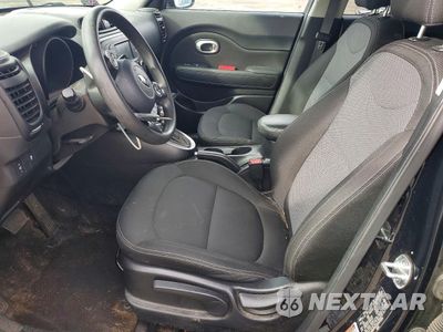 Zdjęcie 7 z 12 samochodu: 2017 KIA SOUL + VIN:KNDJP3A53H7472594 - miniatura