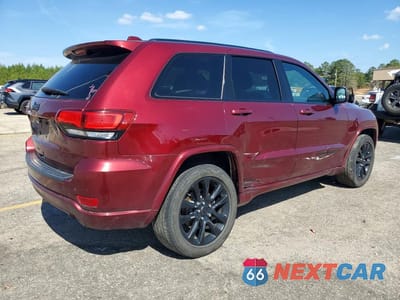 Trzecie zdjęcie samochodu z tyłu: 2020 JEEP GRAND CHEROKEE LAREDO VIN:1C4RJEAG5LC329194 - miniatura