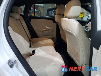 Zdjęcie 11 z 14 samochodu: 2025 MERCEDES-BENZ GLA 250 4MATIC VIN:W1N4N4HB1SJ705525 - miniatura