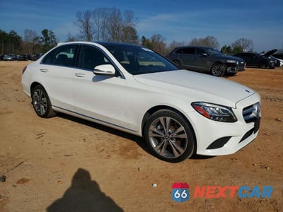 Czwarte zdjęcie samochodu z boku: 2019 MERCEDES-BENZ C 300 4MATIC VIN:55SWF8EB3KU302788 - miniatura