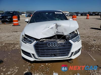 Piąte zdjęcie samochodu w środku: 2017 AUDI A3 PREMIUM PLUS VIN:WAUGUGFFXH1043786 - miniatura