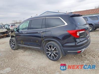 Drugie zdjęcie samochodu z przodu: 2019 HONDA PILOT TOURING VIN:5FNYF6H93KB040357 - miniatura
