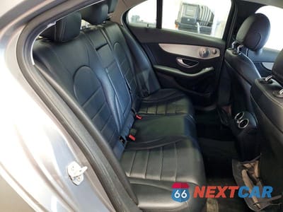 Zdjęcie 10 z 11 samochodu: 2015 MERCEDES-BENZ C 300 4MATIC VIN:55SWF4KB6FU013312 - miniatura