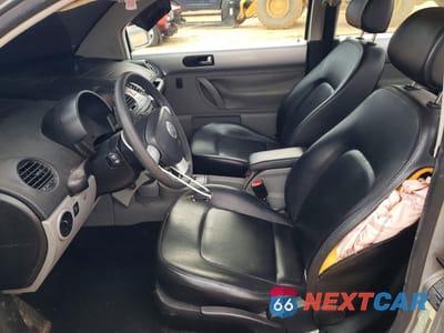 Zdjęcie 7 z 13 samochodu: 2005 VOLKSWAGEN NEW BEETLE GLS VIN:3VWCK31C35M406115 - miniatura