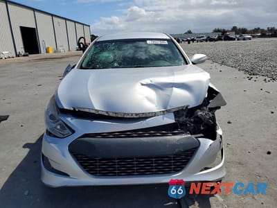 Piąte zdjęcie samochodu w środku: 2012 HYUNDAI SONATA HYBRID BASE VIN:KMHEC4A41CA035890 - miniatura