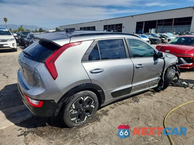 Trzecie zdjęcie samochodu z tyłu: 2024 KIA NIRO EV WIND VIN:KNDCR3L19R5085932 - miniatura