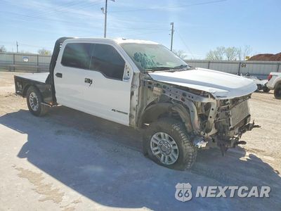Czwarte zdjęcie samochodu z boku: 2017 FORD F250 SUPER DUTY FLATBED TRUCK VIN:1FT7W2BT7HEC67313 - miniatura