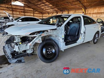 2021 TOYOTA AVALON HYBRID XLE 4T1JA1AB7MU004094 - główne zdjęcie licytacji z USA - miniatura