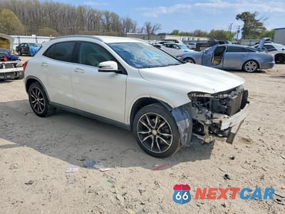 Czwarte zdjęcie samochodu z boku: 2017 MERCEDES-BENZ GLA 250 VIN:WDCTG4EB8HJ318930 - miniatura