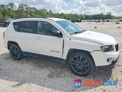 Czwarte zdjęcie samochodu z boku: 2014 JEEP COMPASS SPORT VIN:1C4NJCBA5ED850703 - miniatura