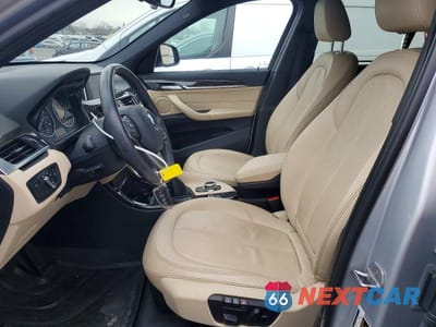 Zdjęcie 7 z 12 samochodu: 2016 BMW X1 XDRIVE28I VIN:WBXHT3Z3XG4A51717 - miniatura