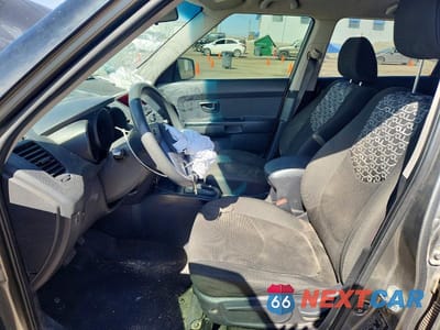 Zdjęcie 7 z 11 samochodu: 2010 KIA SOUL + VIN:KNDJT2A20A7038781 - miniatura