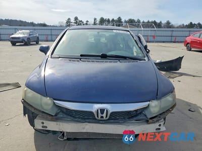 Piąte zdjęcie samochodu w środku: 2008 HONDA CIVIC LX VIN:2HGFA16508H502810 - miniatura