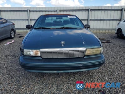 Piąte zdjęcie samochodu w środku: 1996 CHEVROLET CAPRICE CLASSIC VIN:1G1BL52W3TR125615 - miniatura