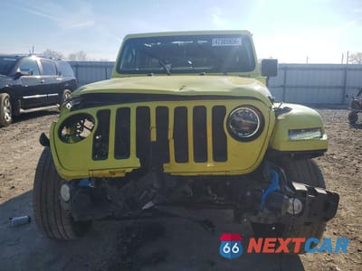 Piąte zdjęcie samochodu w środku: 2022 JEEP WRANGLER UNLIMITED SAHARA 4XE VIN:1C4JJXP64NW279266 - miniatura