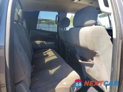Zdjęcie 10 z 12 samochodu: 2013 TOYOTA TUNDRA GRADE VIN:5TFUY5F18DX281128 - miniatura