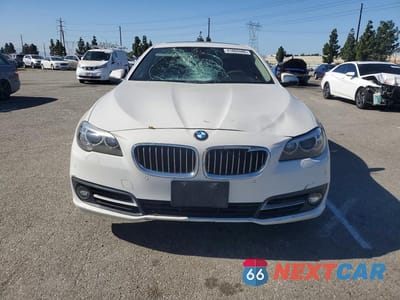 Piąte zdjęcie samochodu w środku: 2016 BMW 528 I VIN:WBA5A5C59GG353889 - miniatura