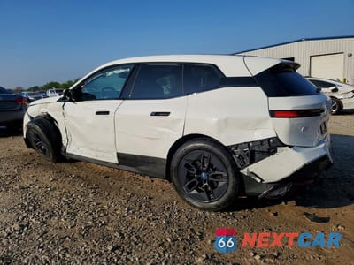 Drugie zdjęcie samochodu z przodu: 2023 BMW IX XDRIVE50 VIN:WB523CF06PCM41127 - miniatura