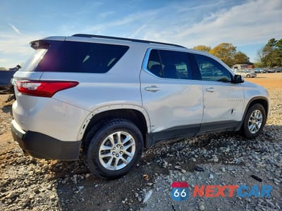 Trzecie zdjęcie samochodu z tyłu: 2019 CHEVROLET TRAVERSE LT VIN:1GNERGKW9KJ201731 - miniatura